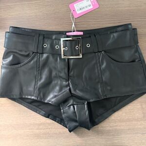 EDIKTED Black LIKE Leather Women Shorts